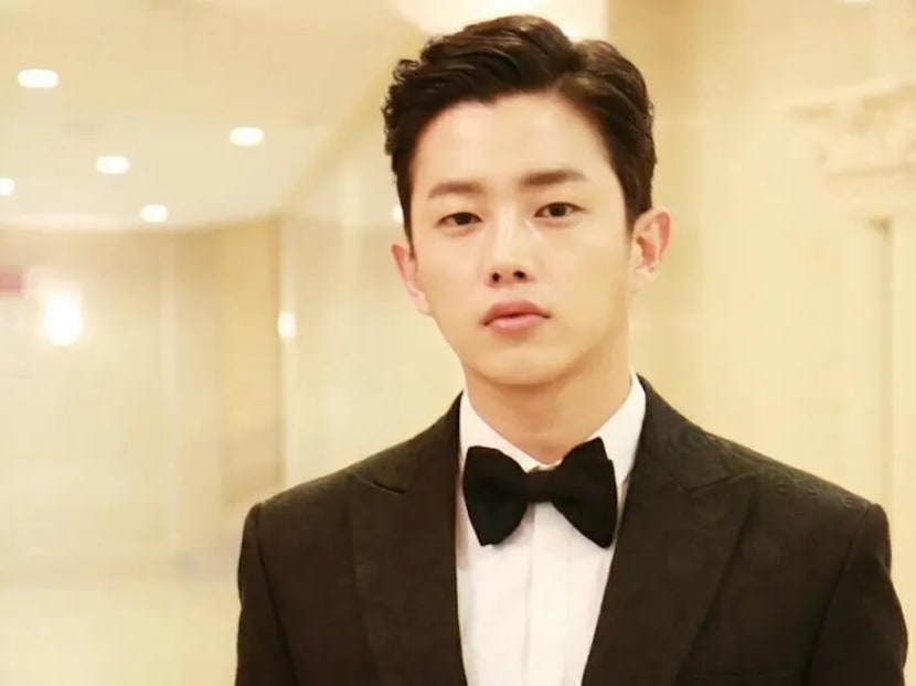 Kim was on his final day of military leave when he encountered the criminal at a cafe in Seoul.