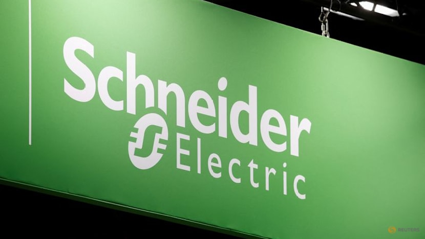 Schneider beats profit expectations on data center demand