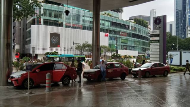 吉隆坡商场出现乱象 德士司机被指砍菜头开七倍价
