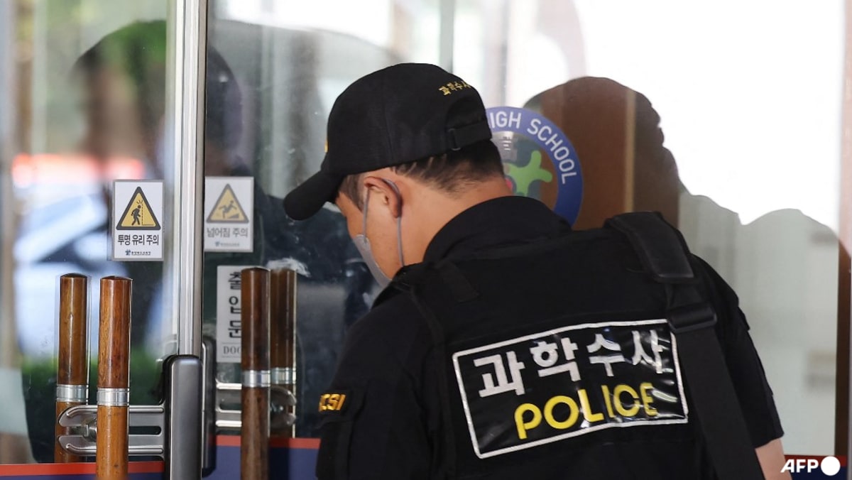 Student stabs at least four in South Korean high school attack