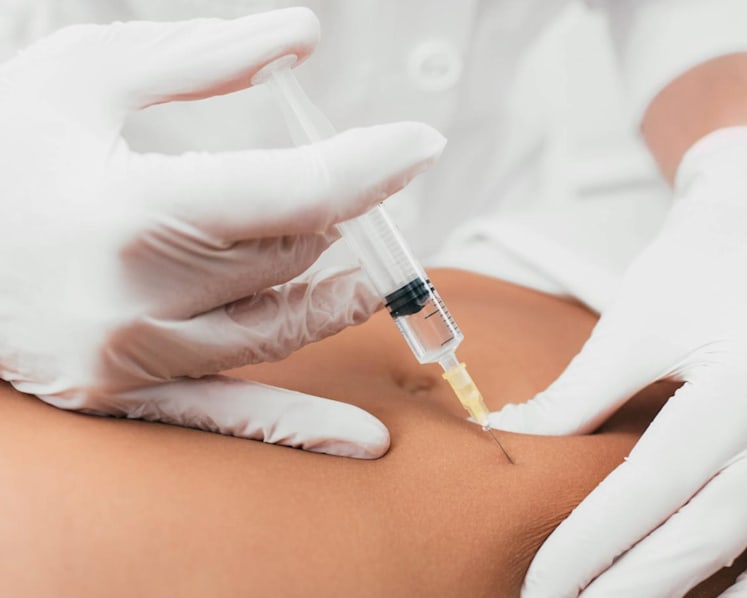 Woman fined for giving 'fat-melting' injections without medical licence