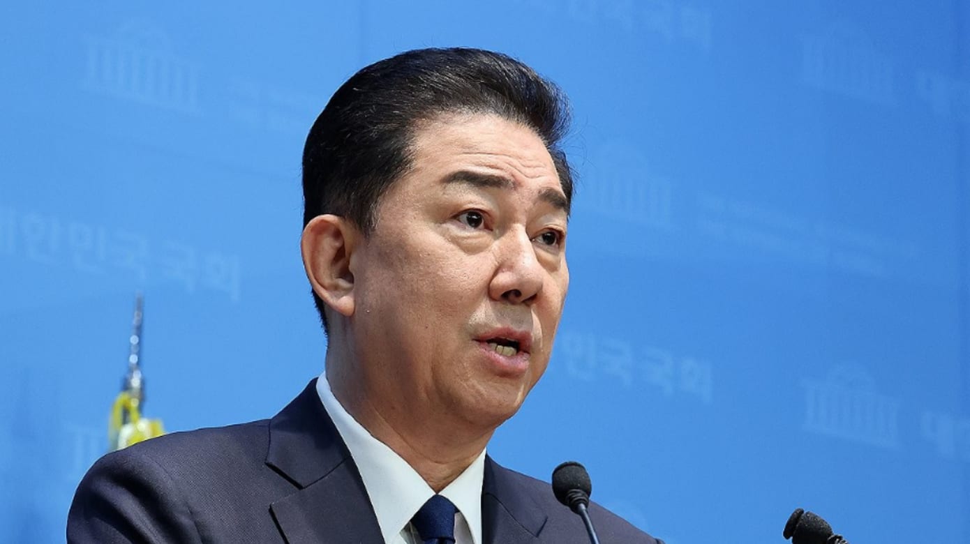 因争议缠身 韩国执政党前党鞭金炳基主动退党