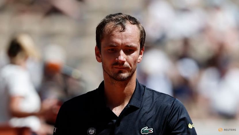 Medvedev rules out skipping French Open despite cruel deja vu