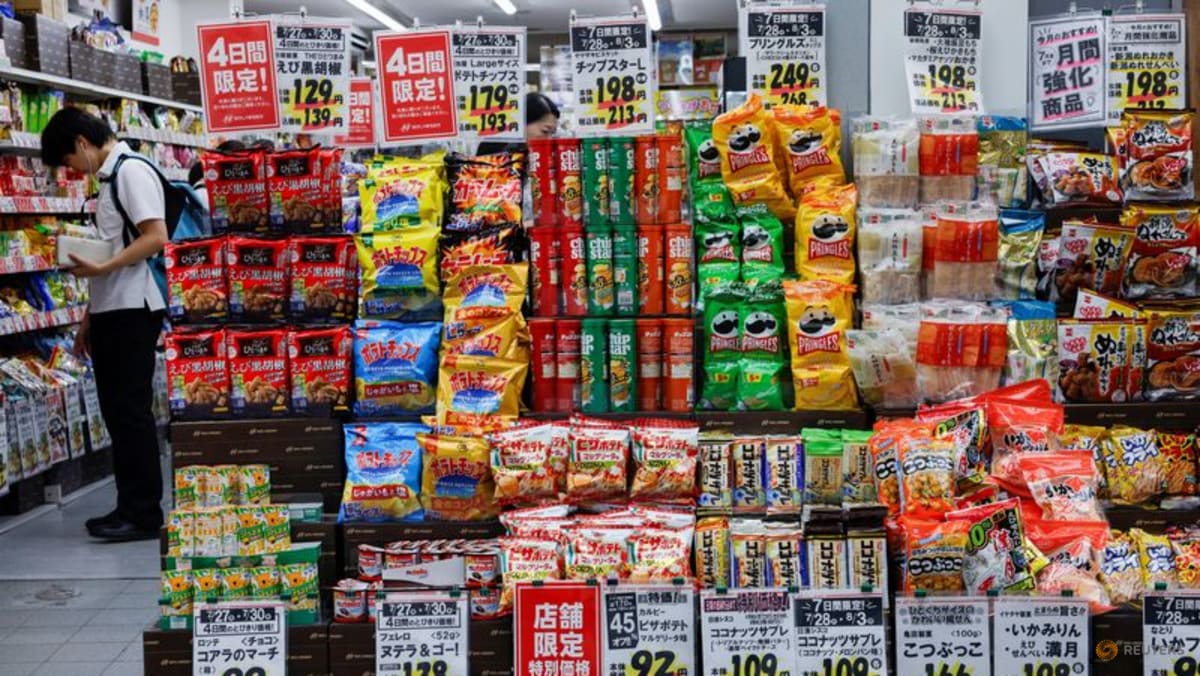 Japan posts first current account deficit in nearly 1-1/2 years