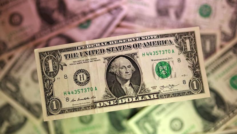 Dollar drifts higher as traders eye Iran talks ahead of US jobs data