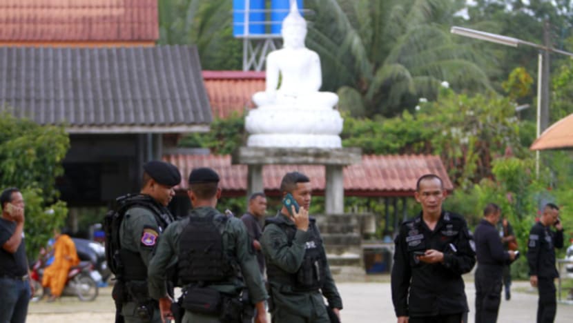 Pihak berkuasa Thailand buru suspek serangan kuil Pihak berkuasa Thailand buru suspek serangan kuil