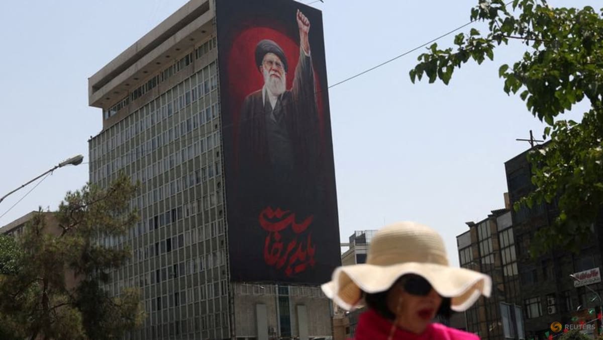 Iran will halt attacks as long as US maintains pause, Iranian source says after Trump calls off strikes