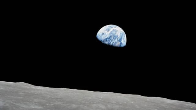 美国阿波罗8号前宇航员坠机身亡 终年90岁