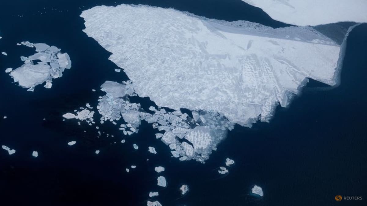 US agency wipes climate change facts from website: Reports