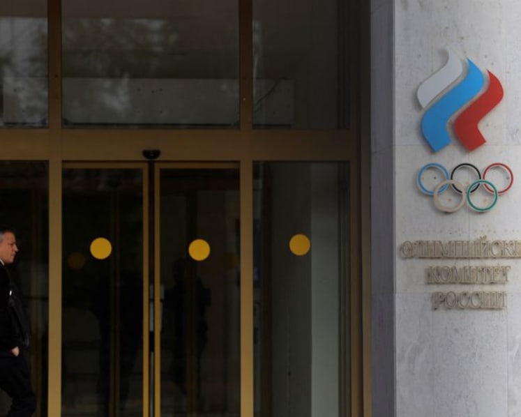 IOC lifts Russia suspension, athletes to return to international competitions