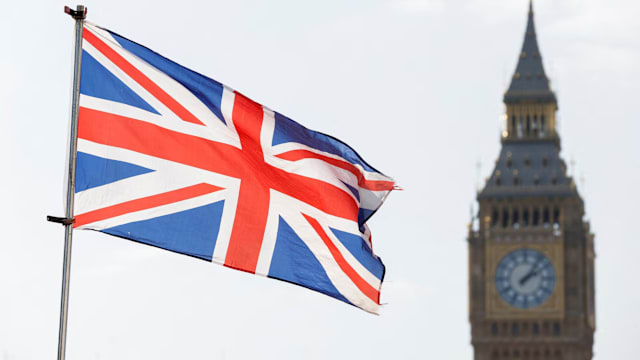 英国将停止向四国公民发留学签证 终止向阿富汗人发工作签证