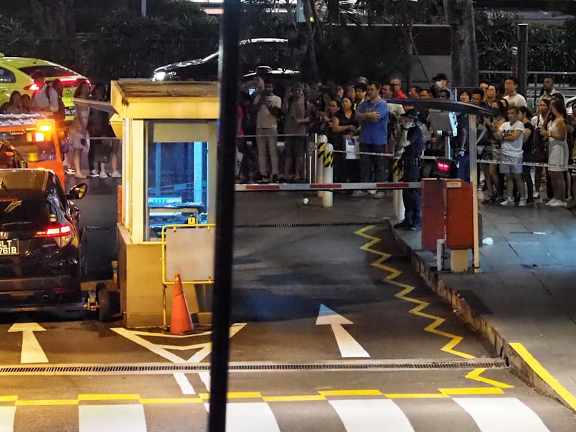 Bystanders should stop taking photos and videos of accidents and victims