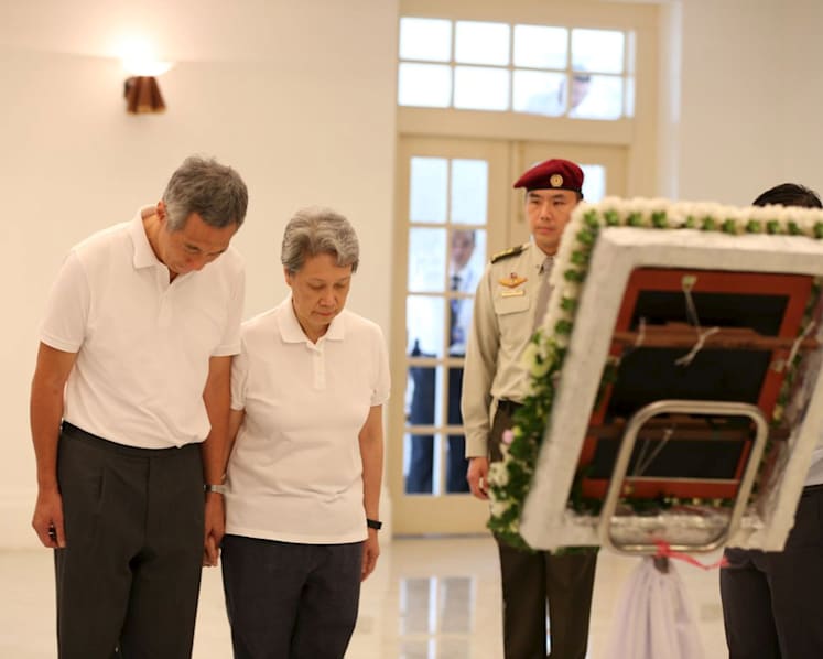Loyal staff give Mr Lee Kuan Yew final send-off