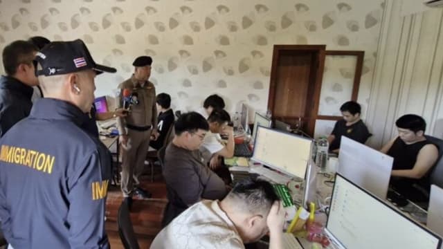 泰移民局突击豪宅内诈骗中心 捕15名中国籍嫌犯