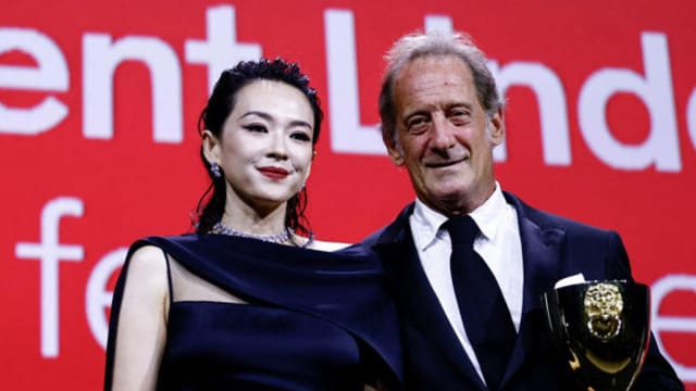 章子怡威尼斯电影节颁奖　与影帝Vincent Lindon互动掀热议！