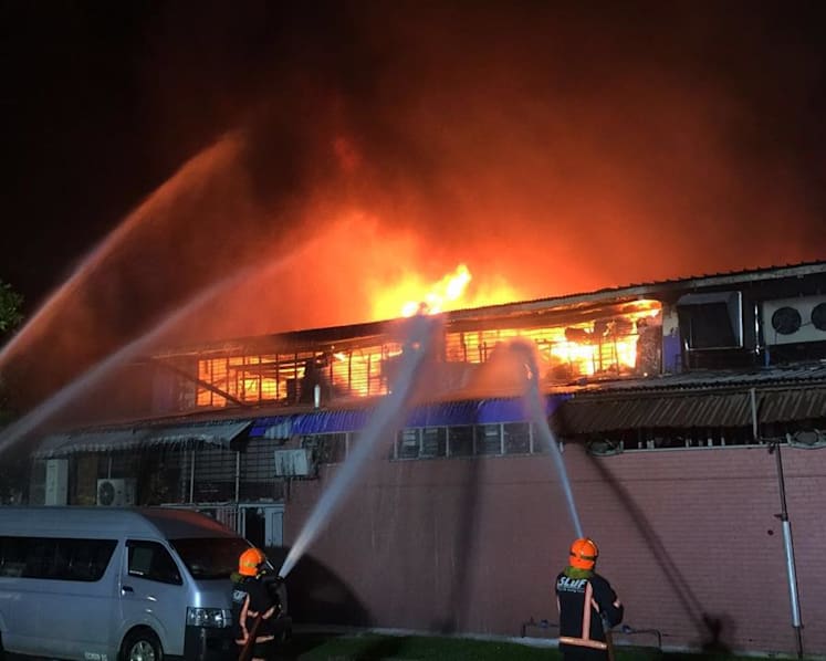 Massive fire put out at Toa Payoh Industrial Park