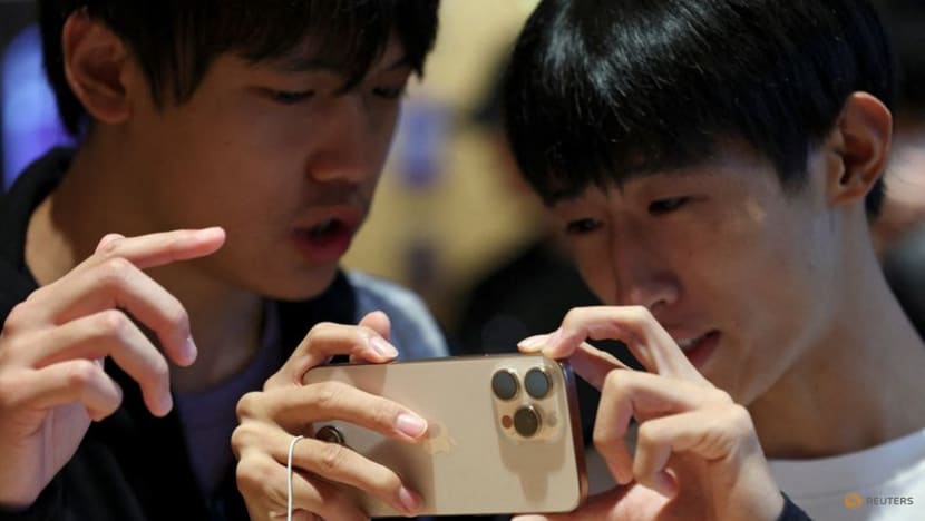 Apple shares rise after positive sales outlook signals iPhone recovery