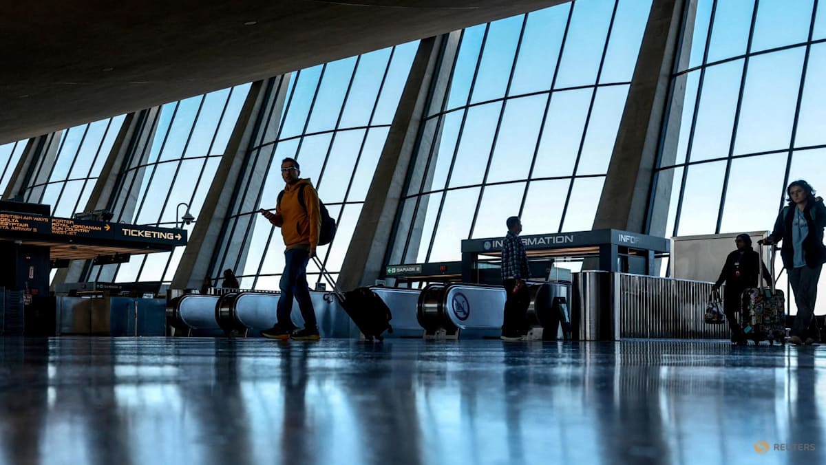 US plans to order foreign tourists to disclose social media histories