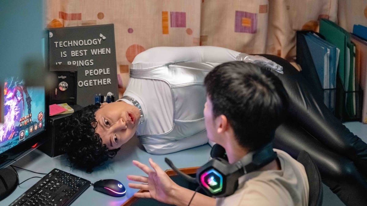 I Want To Be Boss Review: Jack Neo's AI-Themed Comedy Is Silly,  Cheap-Looking And Slapdash - 8days