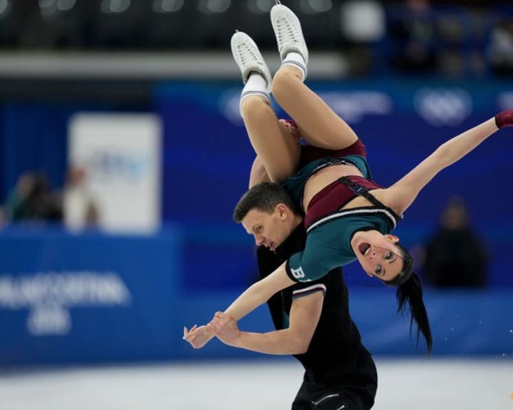Olympics–Figure skating-Italy’s Guignard and Fabbri chase another Olympic bronze