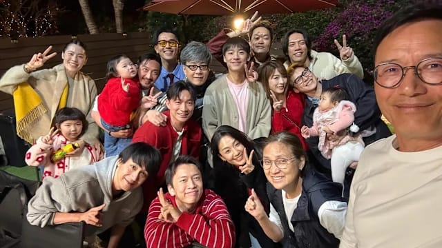 苗侨伟保养有方，64岁戚美珍却惊现老人斑，被批“像80岁婆婆”！