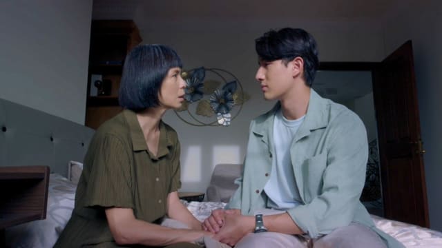 寄生（第12集）：允聪等追查假药