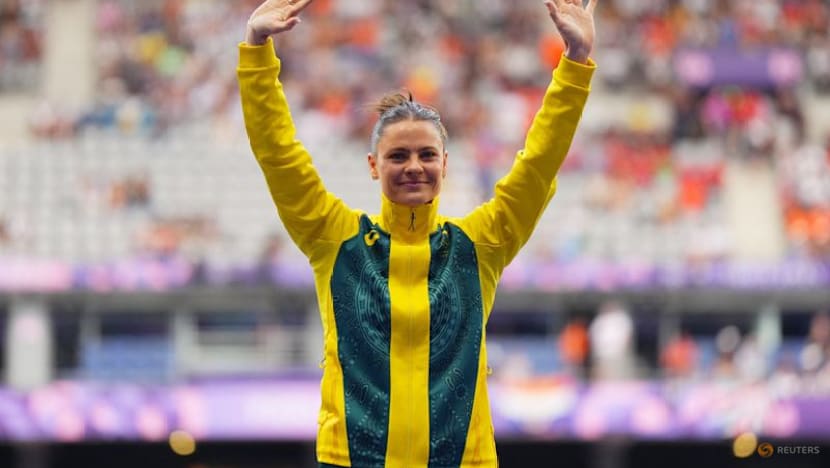 Pole vault champion Kennedy pulls out of Tokyo worlds