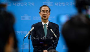 South Korea former PM launches presidential bid
