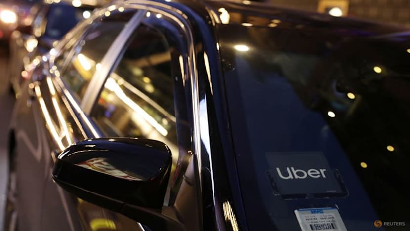 Uber forecasts weak quarterly profit, doubles down on robotaxi investment plans