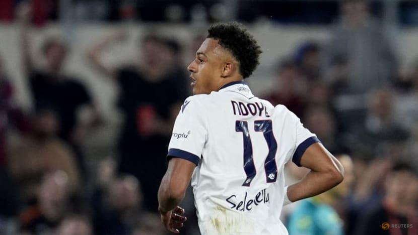 Nottingham Forest sign winger Ndoye from Bologna