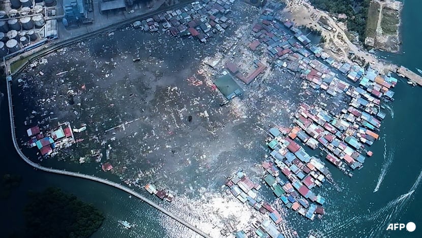 Fire razes 1,000 'stilt' homes in Malaysia's Sabah, thousands displaced 