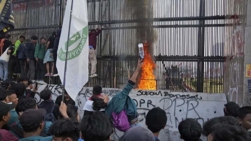 NOTA DARI JAKARTA: Kembalinya Kesedaran Demokrasi Rakyat Indonesia