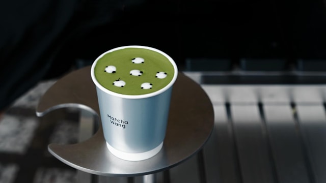 上海爆红“小羊抹茶”来了！在黑树泰式奶茶狮城首店喝到