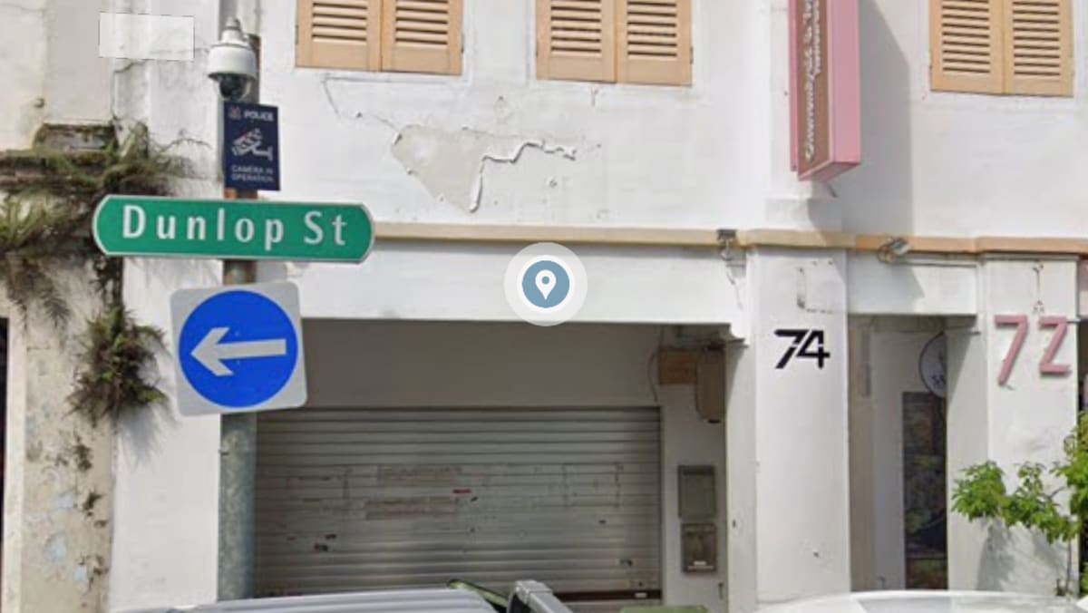 Man arrested for assault and robbery along Dunlop Street