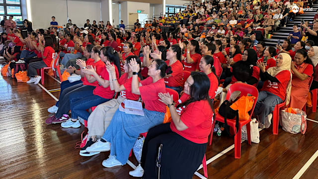 学福建话增强沟通 56名女佣掌握基础顺利毕业