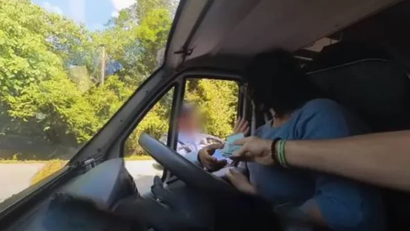 3 anggota Polis Trafik Perak direman kerana minta wang suap dari pelancong Britain