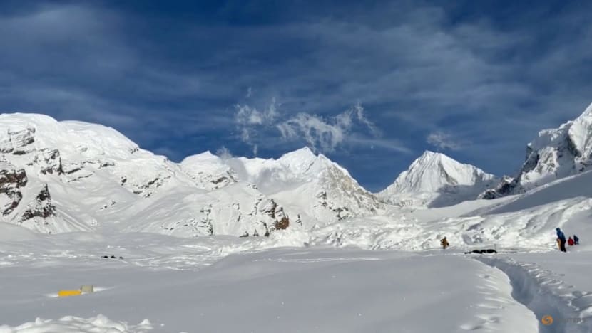 Nepal suspends search after 16 swept away by avalanche