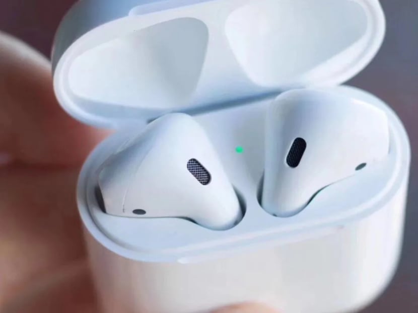 Replica AirPods look the same as the Apple originals.