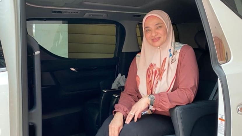 Ibu Neelofa disahkan hidap barah payudara Ibu Neelofa disahkan hidap barah payudara