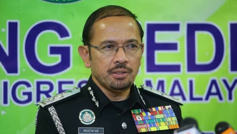 Imigresen perketat sempadan, sekat suspek bunuh tiga beranak larikan diri
