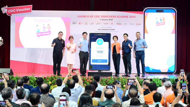 刘燕玲：已有超过45万户家庭领取邻里购物券