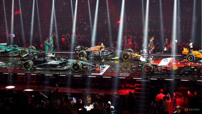 F1 considering louder future with V10s and sustainable fuel