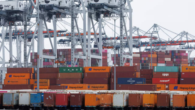 美国对加墨商品豁免征收关税 直到4月2日