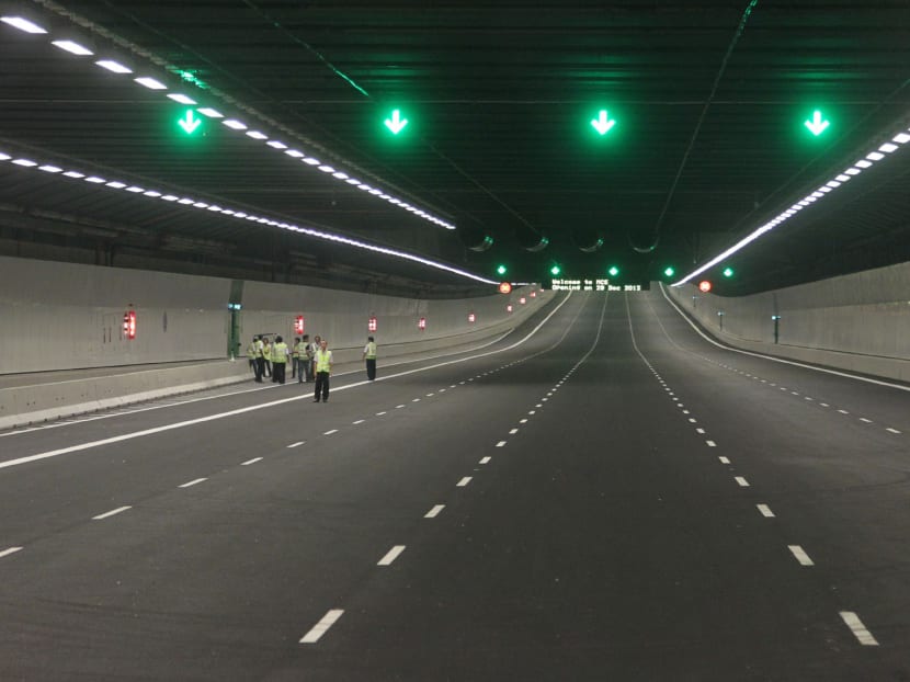 Marina Coastal Expressway opens