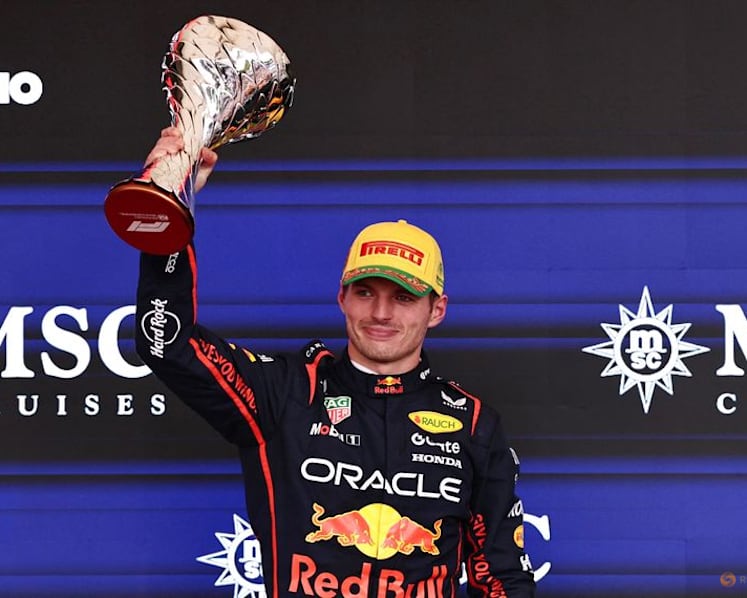 Sensational Verstappen charges from pitlane to podium