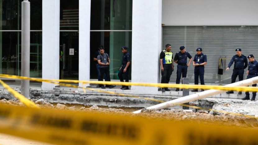 Operasi SAR hari keempat tanah jerlus Jln Masjid India: Teknik 'jetting' diguna selepas kesan objek tersekat di lurang
