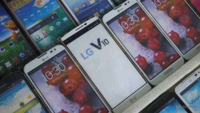 Meski penggemar kecewa; keputusan LG tarik diri dari pasaran telefon bijak memang sudah dijangka Meski penggemar kecewa; keputusan LG tarik diri dari pasaran telefon bijak memang sudah dijangka