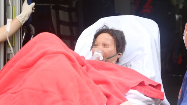 香港四姐妹疑因卖房引火患 大姐持刀袭击三妹妹被捕