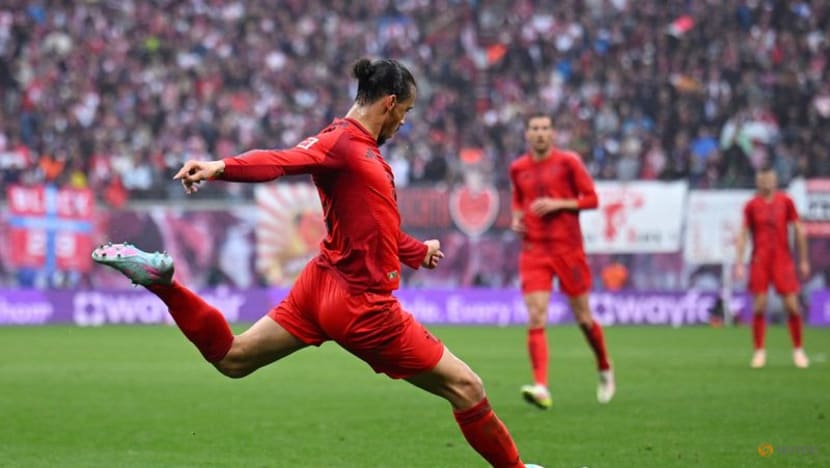 Coach Kompany proud of Bayern's comeback, says title is now close