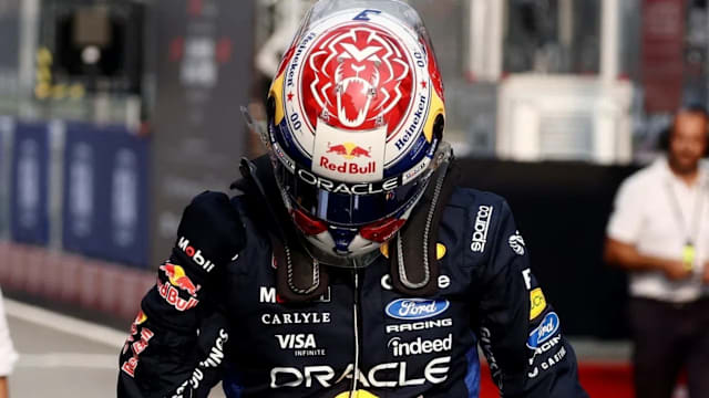 F1巴林大奖赛：维斯塔潘夺赛季首杆位